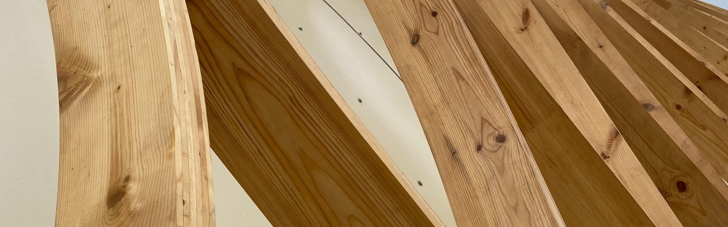 Différents types de bois peints